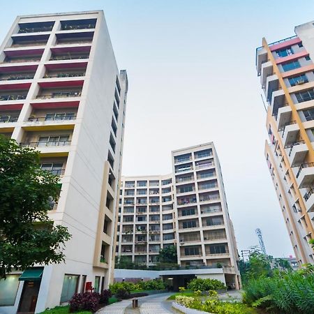 Capital O 10212 Hotel West Willows Xanadu Kolkata Eksteriør bilde