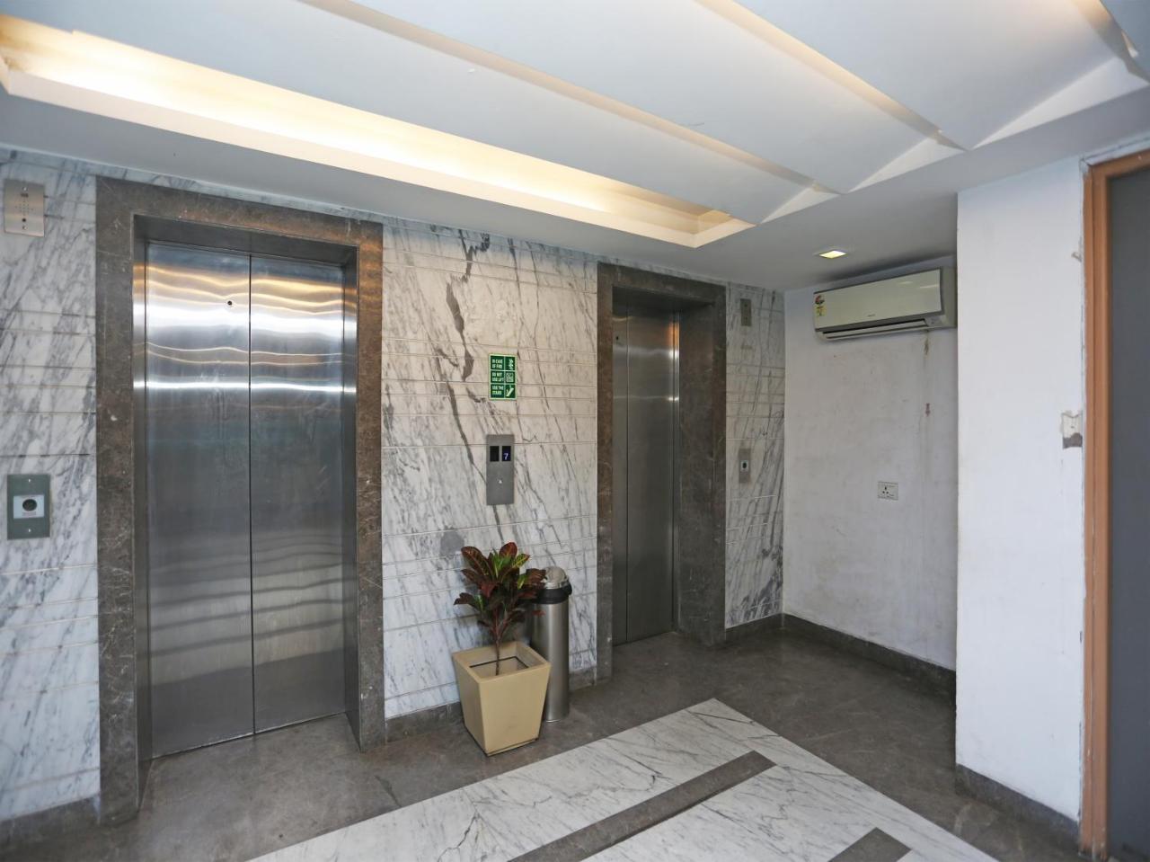 Capital O 10212 Hotel West Willows Xanadu Kolkata Eksteriør bilde