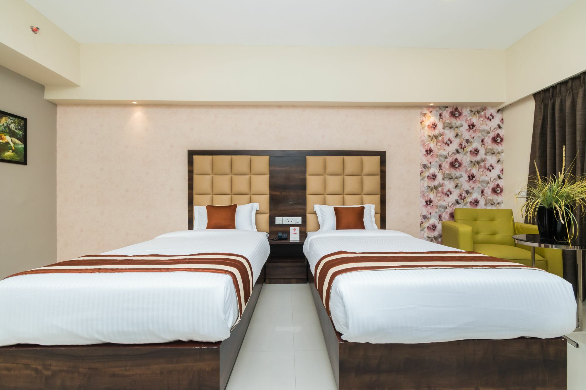 Capital O 10212 Hotel West Willows Xanadu Kolkata Eksteriør bilde